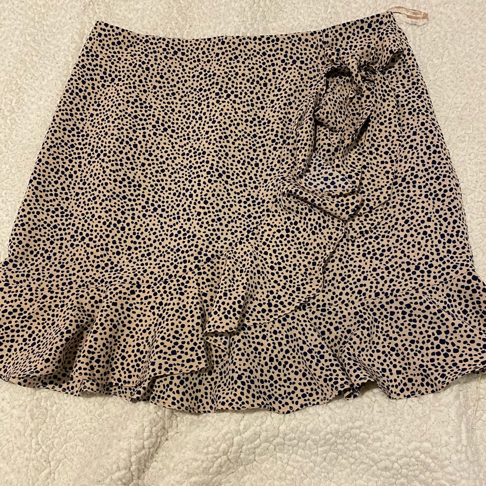 Princess Polly Wrap Skirt!! Minimal Wear!!